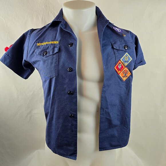 Boy Scouts of America Shirt Youth Medium Blue Short Sleeve Uniform Cub Scout BSA - Picture 1 of 8
